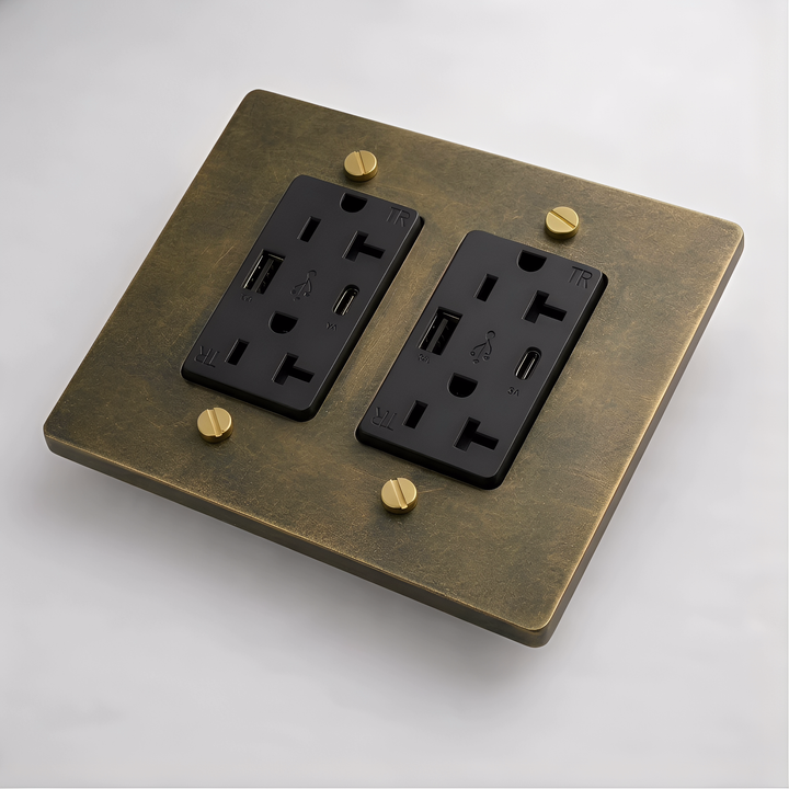 Aged Brass with Patina Duplex Outlet with USB-C & USB-A - 2G