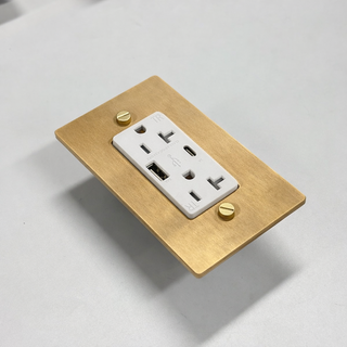 Duplex Outlet Collection with USB-C & USB-A - 1G