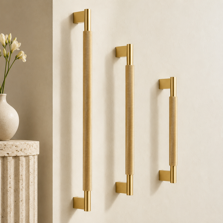 Mercer Door Pull with Rectangular Mounts