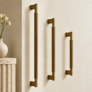 Mercer Door Pull with Rectangular Mounts