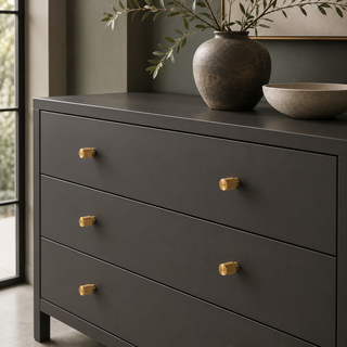 Aure Huxley Pedestal Knob – Satin Brass