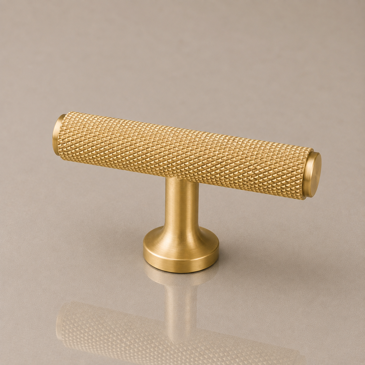 Aure Dalton T-Bar Knob – Aged Brass