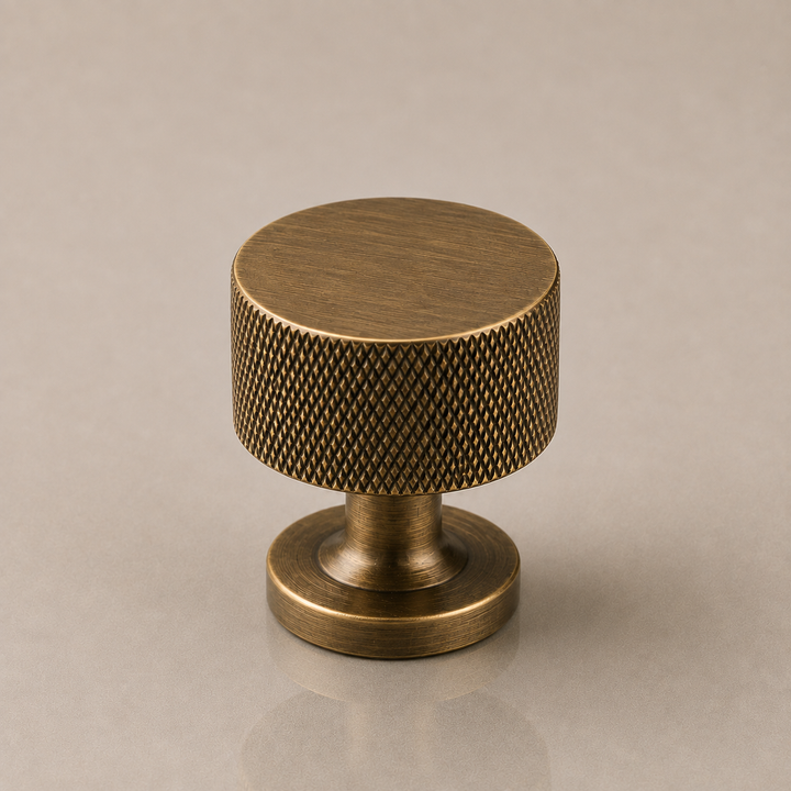 Aure Dalton Round Knob – Ageв Brass