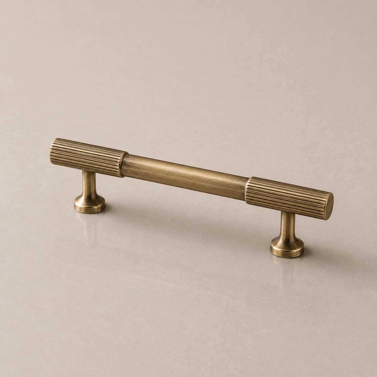 Aure Camden Cabinet Pull – Aged Brass
