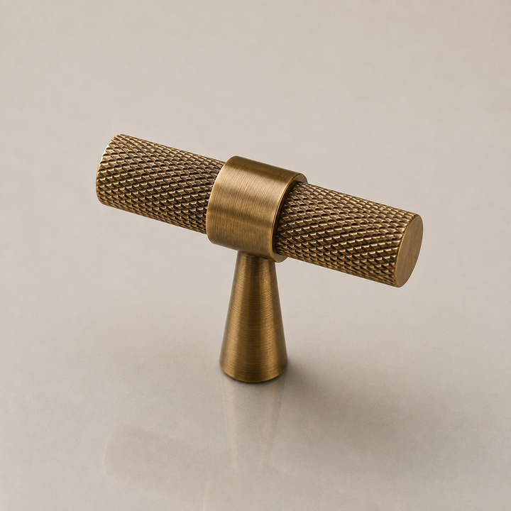 Aure Ellington T-Bar – Aged Brass