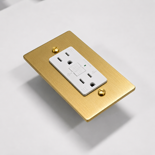 Variant hero - GFCI - Satin Brass