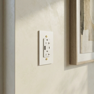 Duplex Outlet with USB-C & USB-A