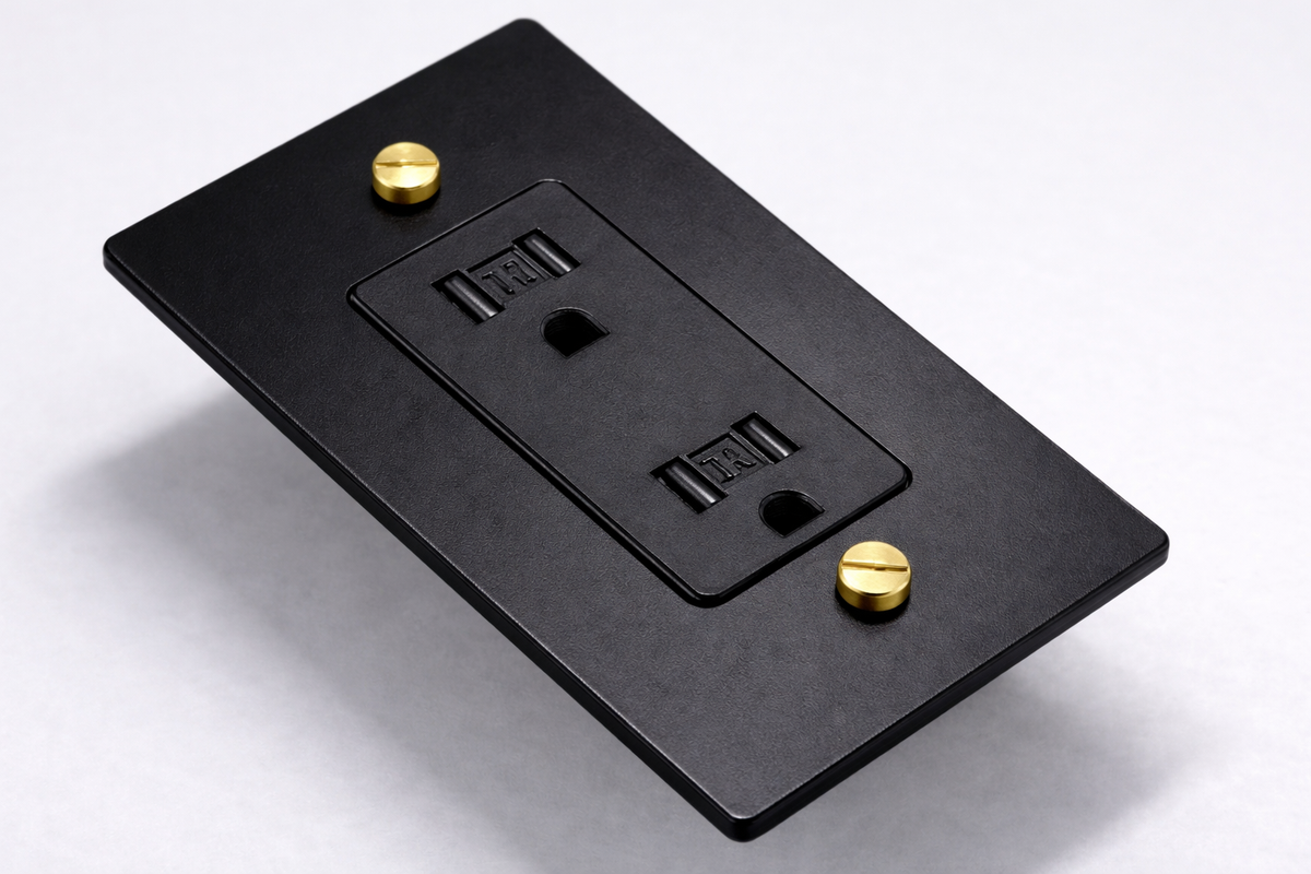 Variant hero - Duplex - Matte Black & Brass