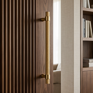 Ellington Door Pull
