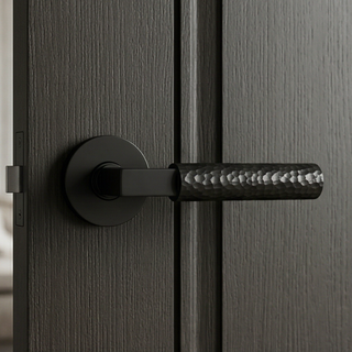 Hammered Door Handle on Round Rose - Matte black