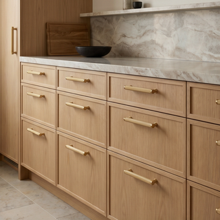 Aure Mercer Pull - Knurled - Satin brass