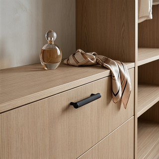 Aure Mercer Cabinet Pull