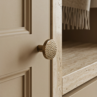 Bexley Round Knob