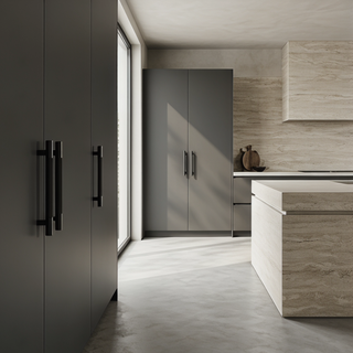 Aure Huxley Pull – Matte Black