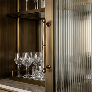 Chatsworth Turned Cabinet Pull