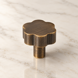 Stamford Scalloped Cabinet Knob
