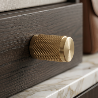 Aure Mercer Knob - Knurled - Satin brass