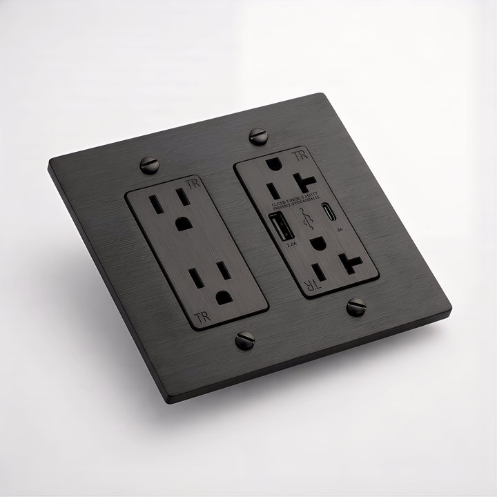 Matte Black Outlet + Outlet with USB-C & USB-A 2G