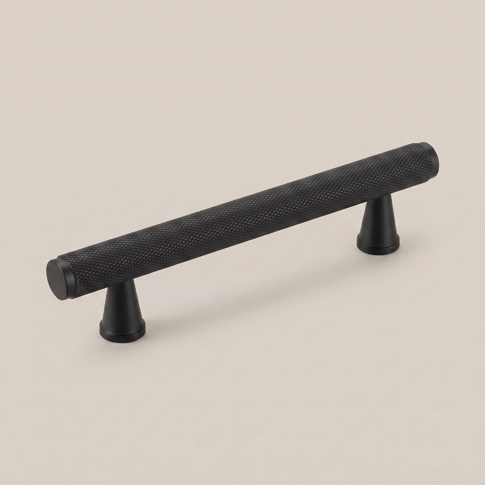 Aure Mercer Pull - Matte Black