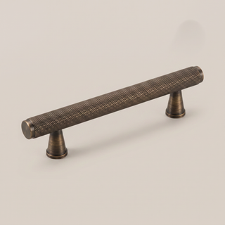 Aure Mercer Pull - Knurled - Satin brass