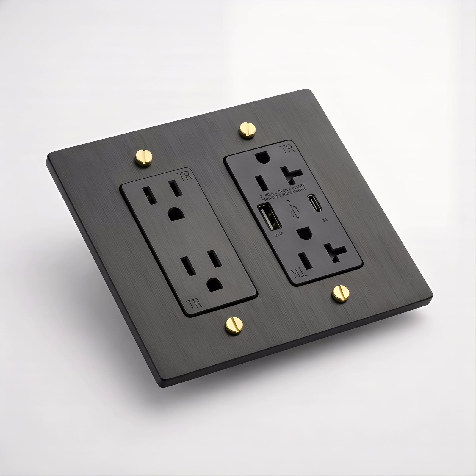 Ivory White & Brass Outlet + Outlet with USB-C & USB-A 2G