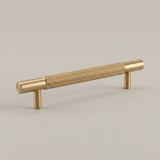 Aure Huxley Pull – Matte Black